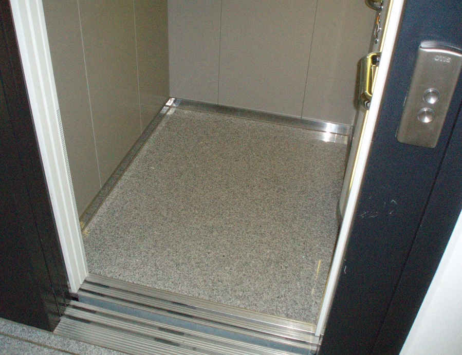 Kabinenboden für Aufzüge von Aufzugtechnik Burghartz